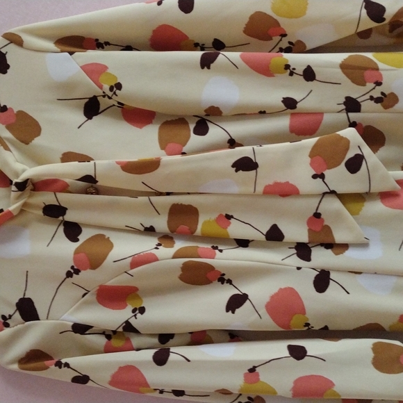 Vintage Floral Dress - Picture 4 of 8